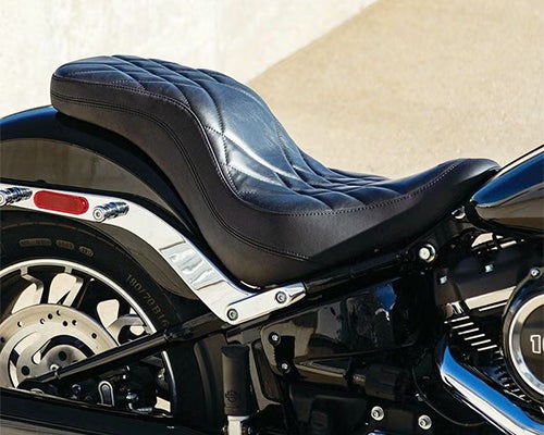 ハーレー・パーツ マスタング (Mustang) ソフテイル用シート