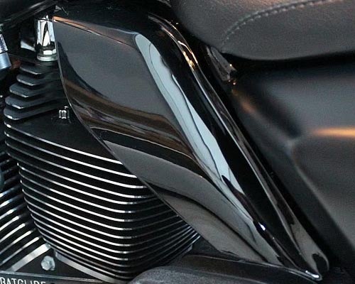 ハーレー、ツーリングモデル  サドルシールド