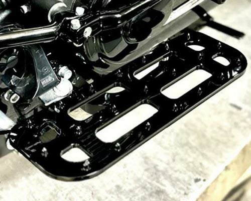 ハーレー、ツーリング用 フットボード｜ハーレーカスタムパーツ専門店