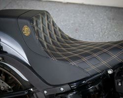 FXLRローライダー、FLSBスポーツグライド用ハーレー純正 シート