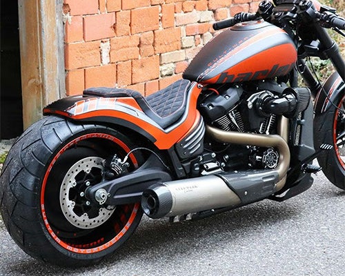 ハーレー・パーツメーカー  CULT WERK M8ソフテイル