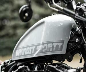 Killer Custom スポーツスター 2.1ガロン・カフェレーサー・タンク