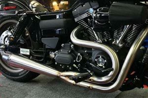 SAWICKI 2in1フルエキゾーストマフラー ブラッシュ/ブラックエンド