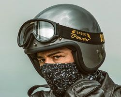 ヘルメット用ゴーグル