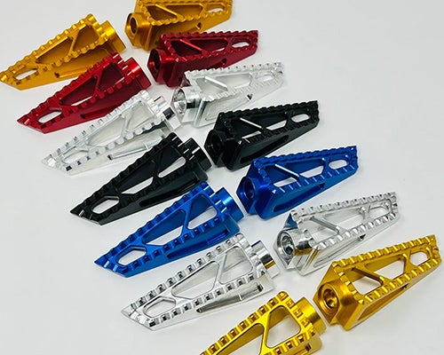 ハーレー、ダイナ フットペグ、シフターペグ Death Metal Racing