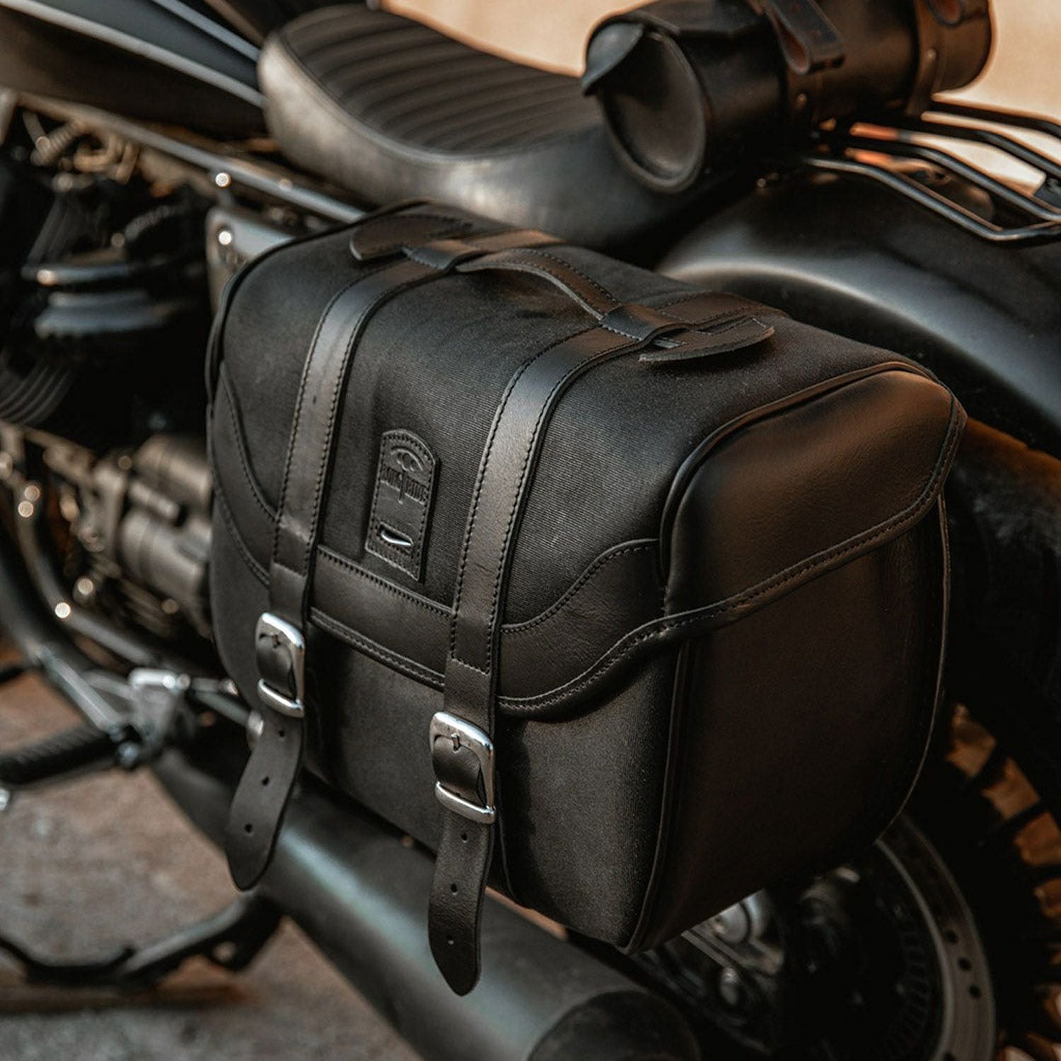 LONGRIDE ワックスコットンキャンバス デタッチャブル・レトロサドル