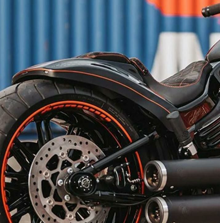 ソフテイル用リアフェンダーFXBRS、FXBR、FLFBS、FLFB用｜ハーレー