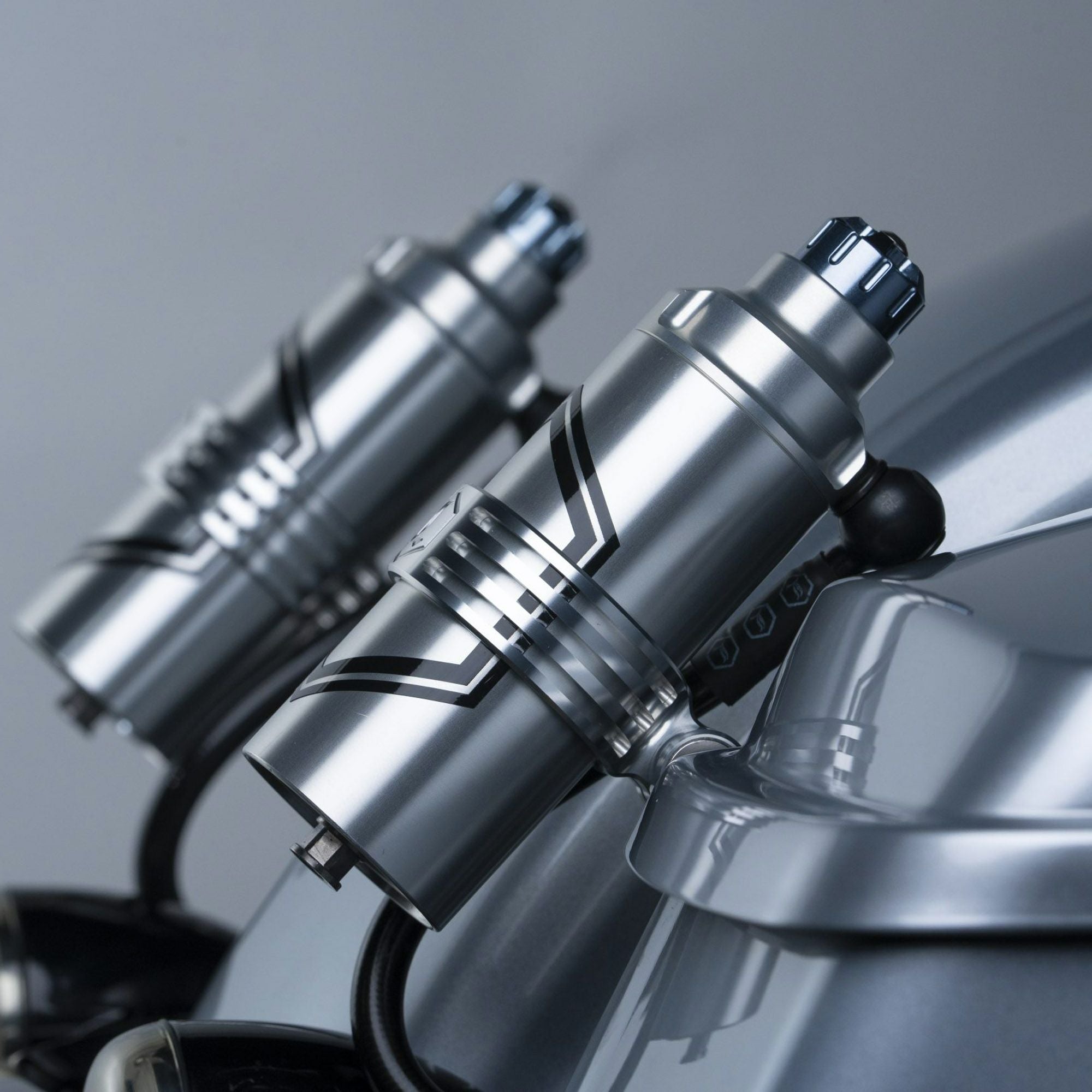 Legend Suspension REVO ARC リアサスペンション用 リザーバータンク