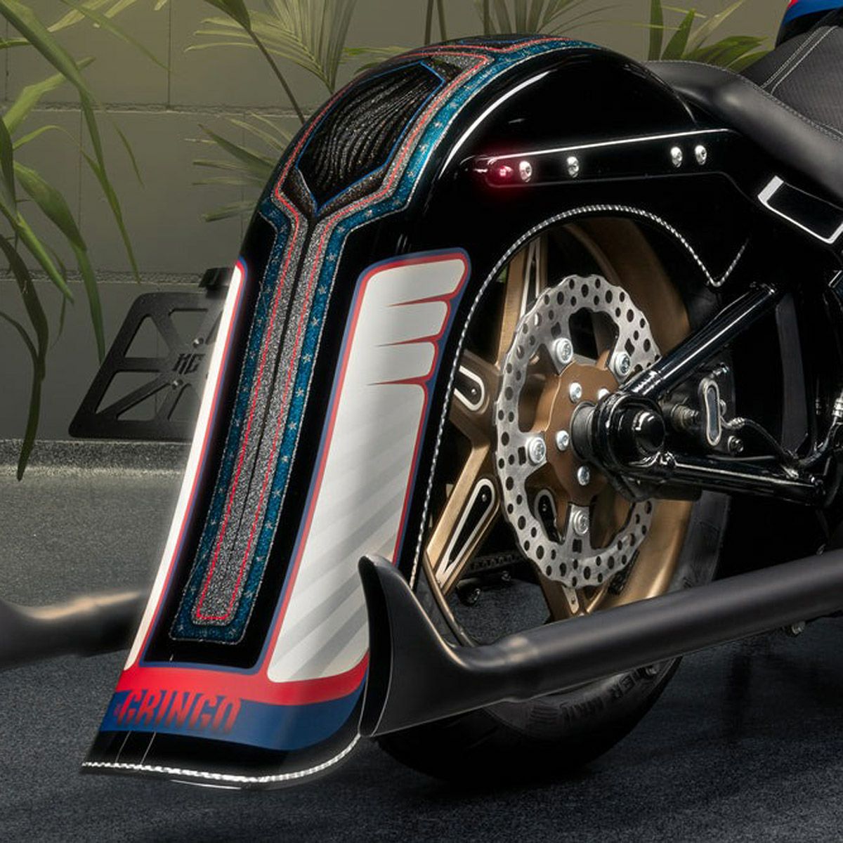 000000101557-01.jpg?size=l&w=