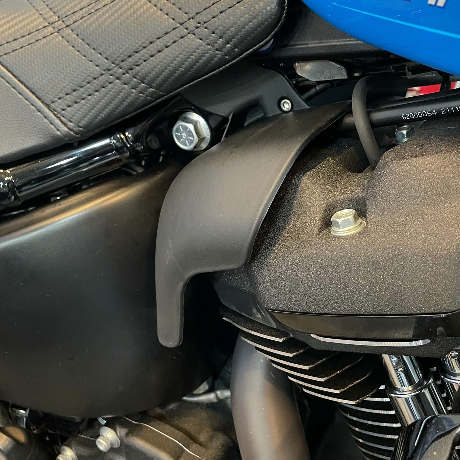 SALE】Kuryakyn（クリアキン） サドルシールド ソフテイル-M8