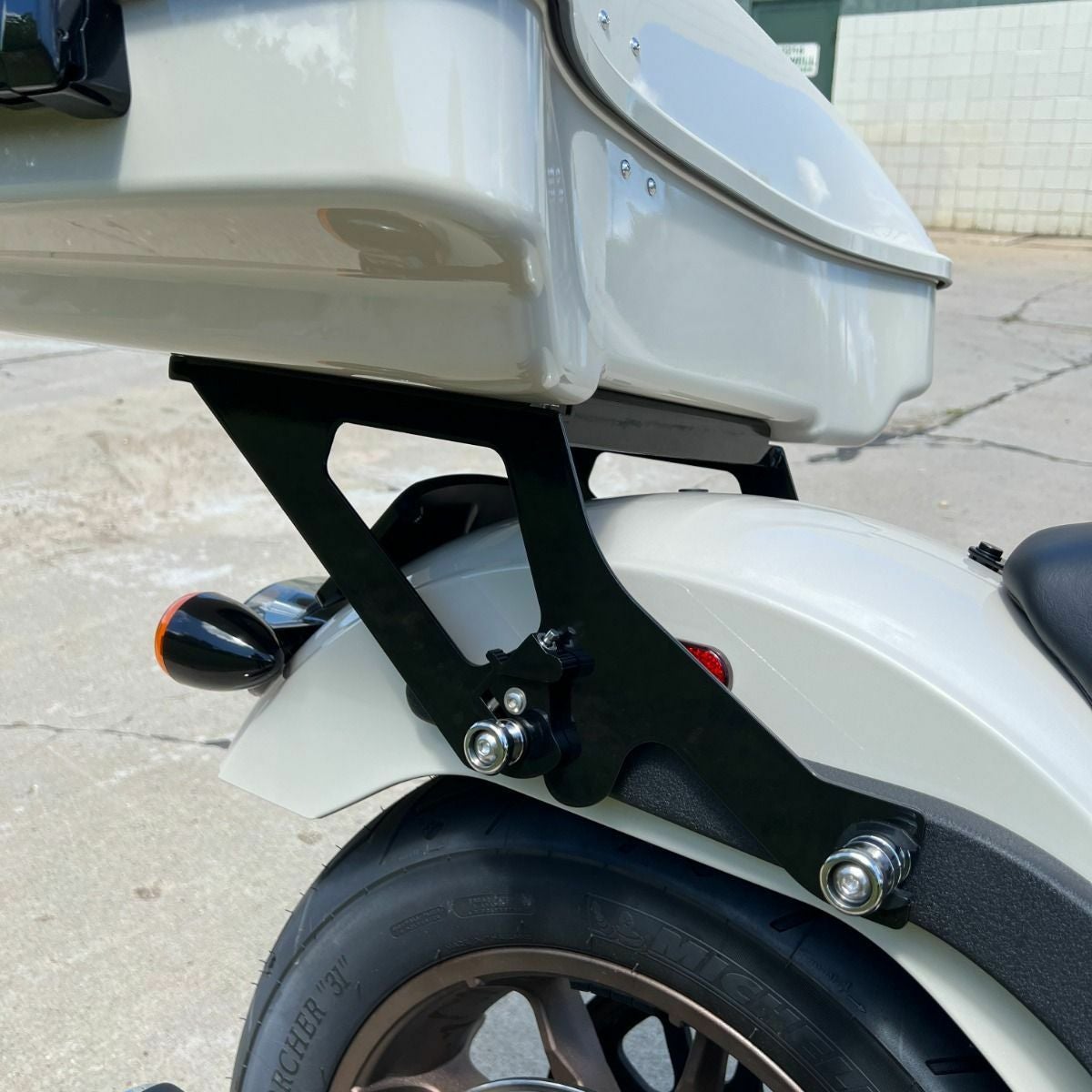 FXLR/S/ST、FLSB デタッチャブル ツーアップ ツアーパックラック