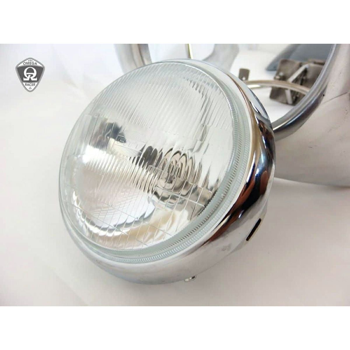 OMEGA RACER Cafe Racer ポリッシュアルミフェアリング スポーツスター 13