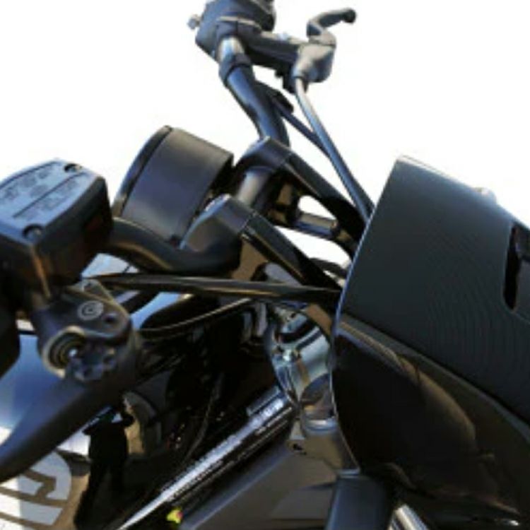 ハーレー ナイトスター(RH975) クイックリリース・ツーリングウインド