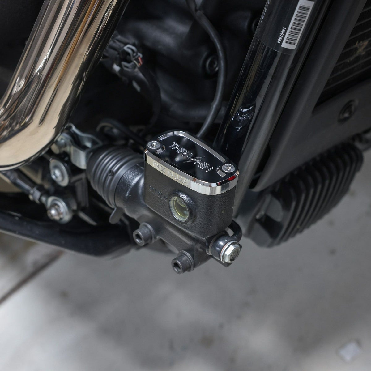 M8 ソフテイル リアブレーキマスターシリンダー・リザーバーキャップ (クローム) Thrashin Supply4