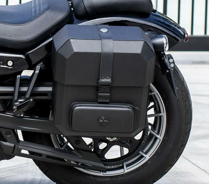 ナイトスター　RH975　ウィンドシールド　スクリーン　純正 ハーレー ナイトスター(RH975) クイックリリース・ツーリングウインド