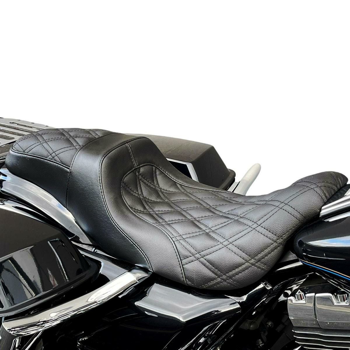 2024以降 ロードグライド、ストリートグライド LEVEL-UP 2UPシート (ブラックステッチ) CMC1