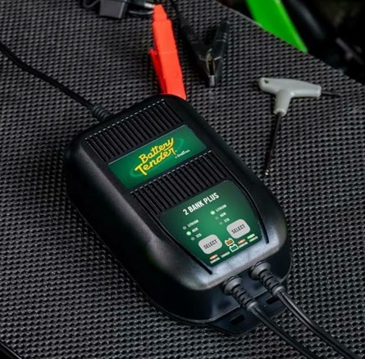 1アンペア バッテリーチャージャー/バッテリーテンダー |ハーレー