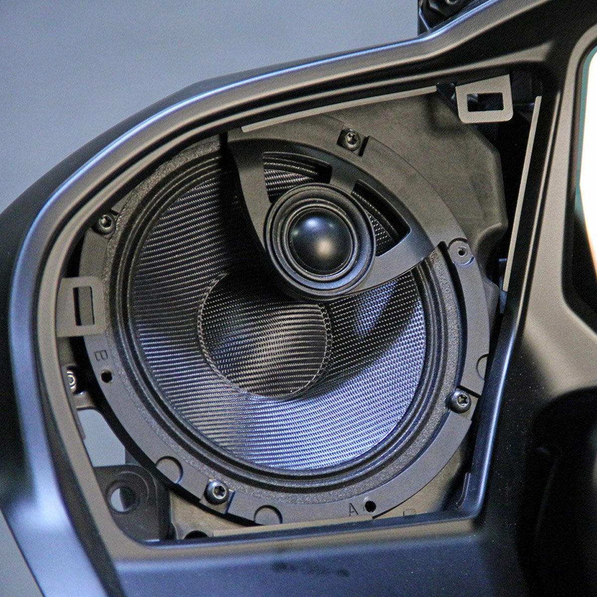 ハーレー、ツーリング FLHフェアリング・スピーカー(2014以降