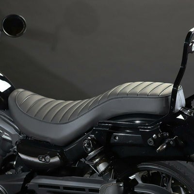 ナイトスター RH975/S タックアンドロール 2UPシート GOODS |ハーレー