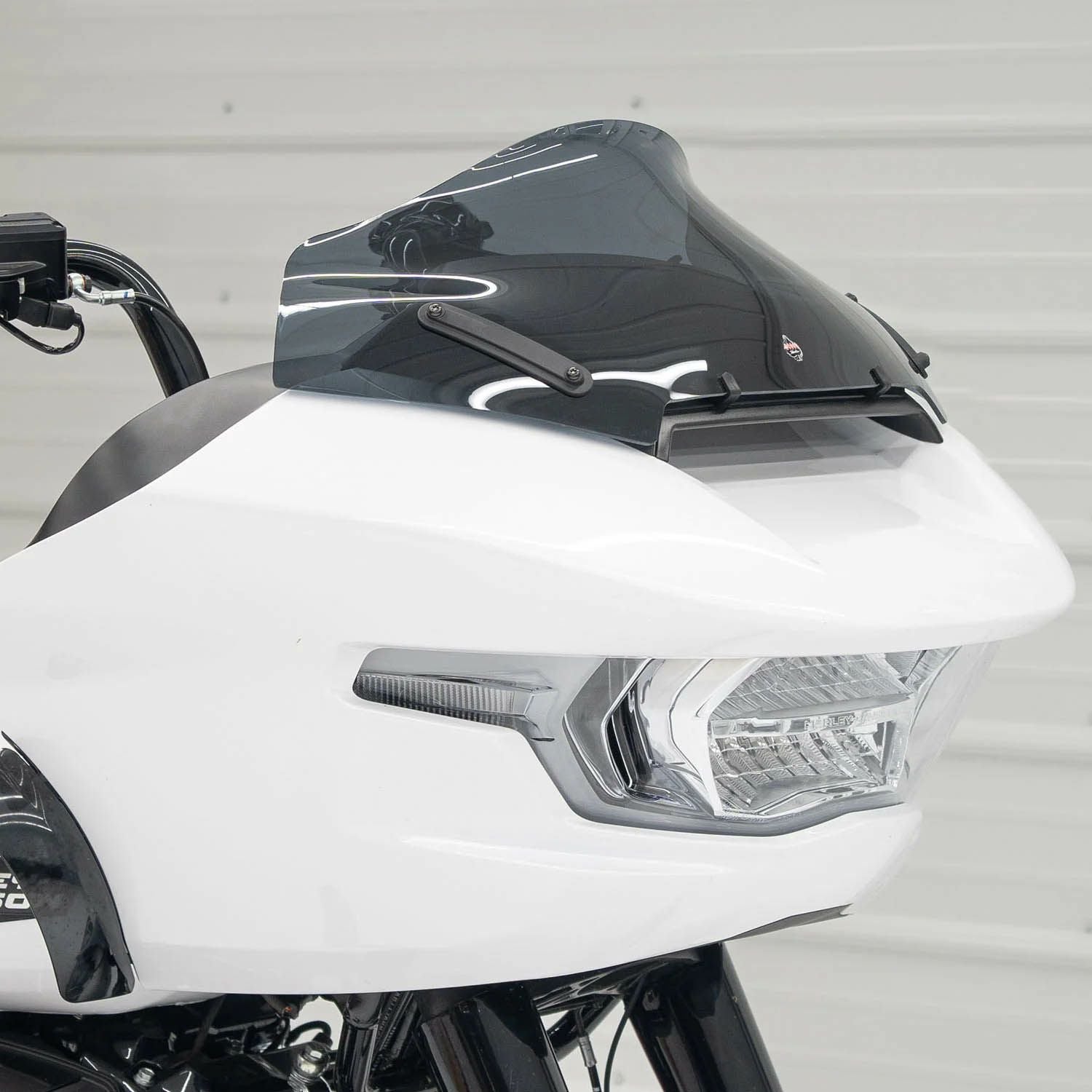 SALE】クロックワークス FLAREウインドシールド 10インチ ダーク