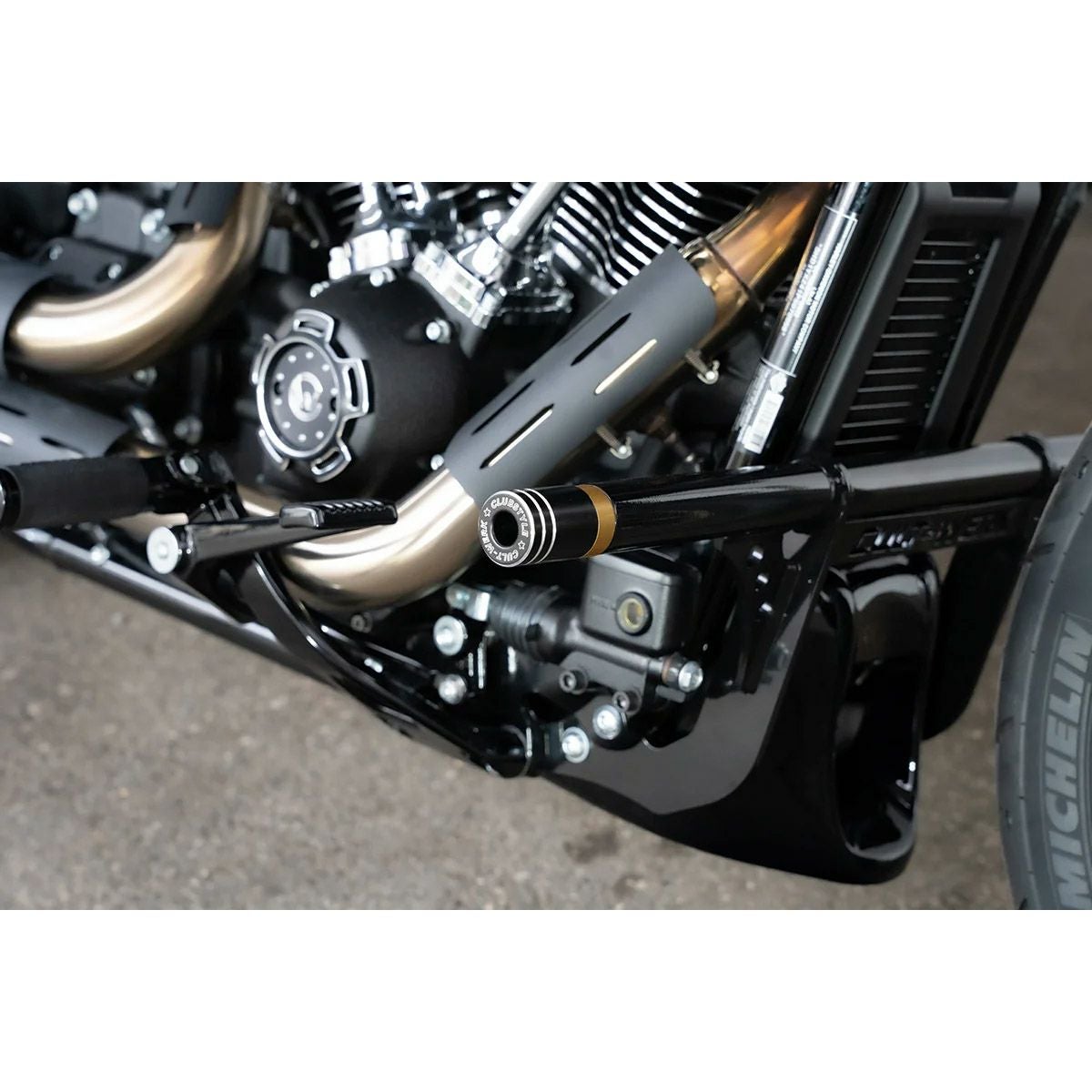 M8 ソフテイル クラブスタイル クラッシュバー X1 (グロスブラック) カルトワーク6