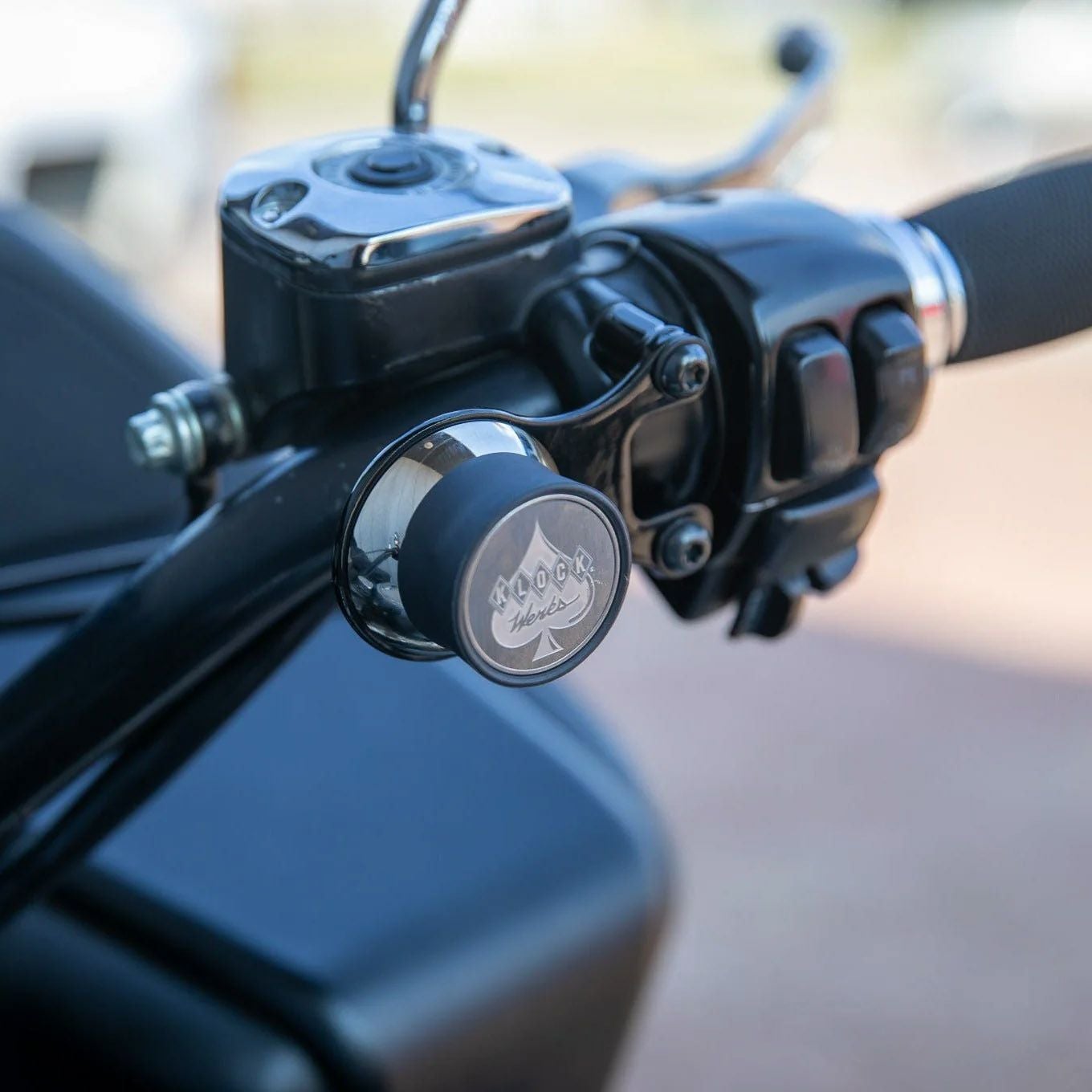 ROKFORM モーターサイクルハンドルバーマウント ポリッシュ |ハーレー