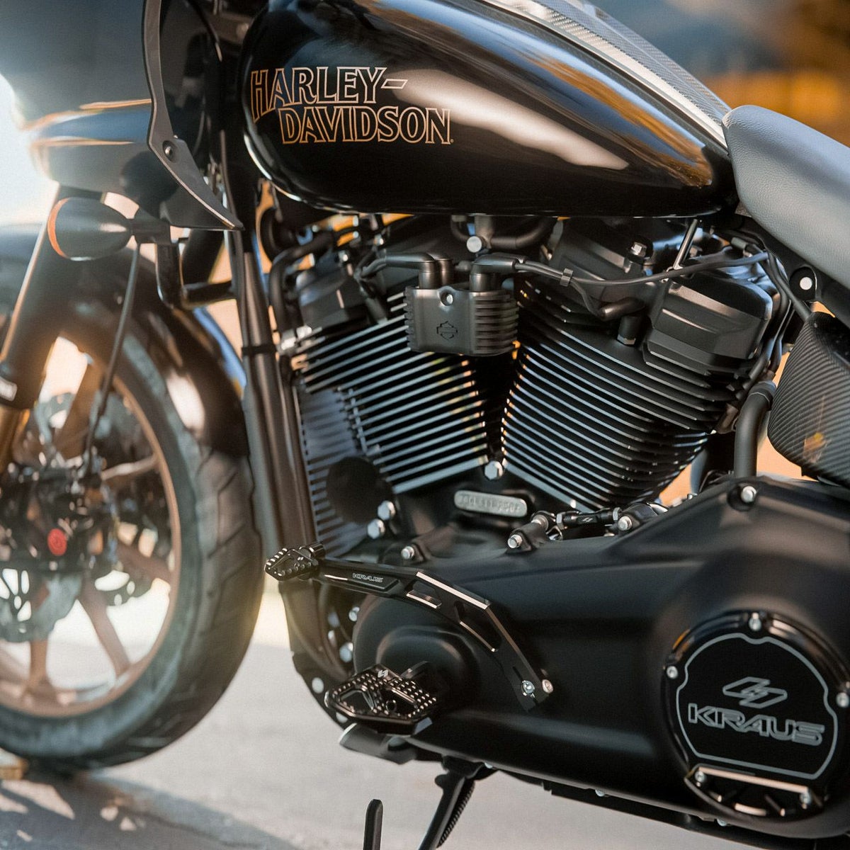 M8 ストリートボブ、スタンダード、ローライダー/S/ST　SX3 フットコントロールキット (ブラック) クラウス7