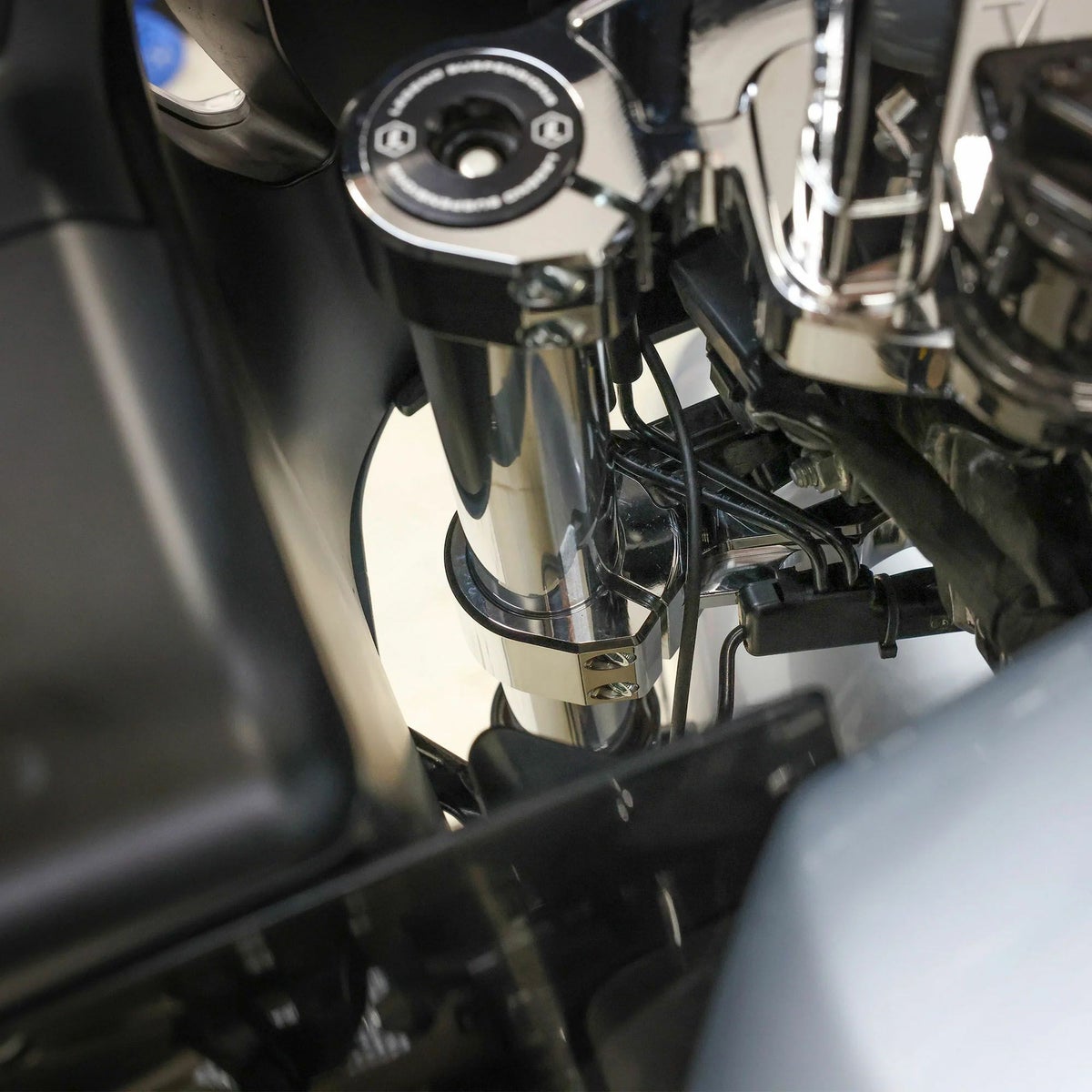 2024以降 ロードグライド ボトムトリプルツリー (クローム) スラッシンサプライ4