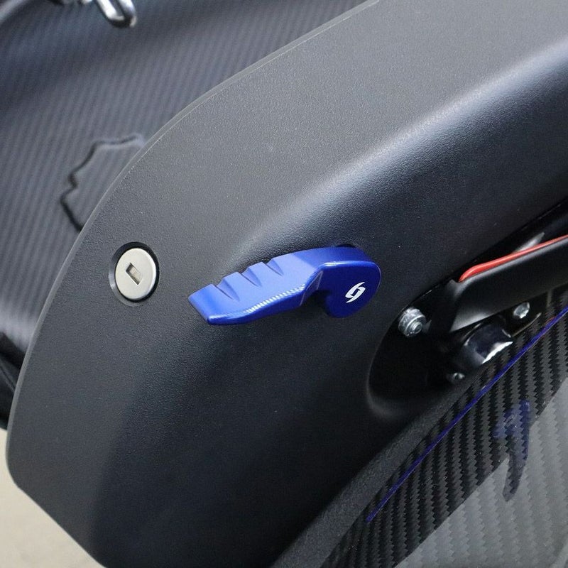  M8ソフテイル ローライダーST、エルディアブロ、スポーツグライド サドルバッグラッチレバー (ブルー) スピードラ