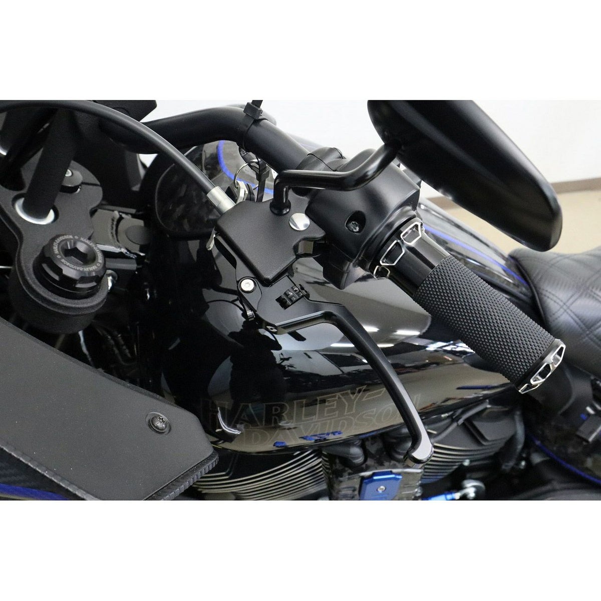  M8ソフテイル アルミ削り出し アジャスタブルレバーセット スタンダードタイプ (ブラック/ブラック) スピードラ2