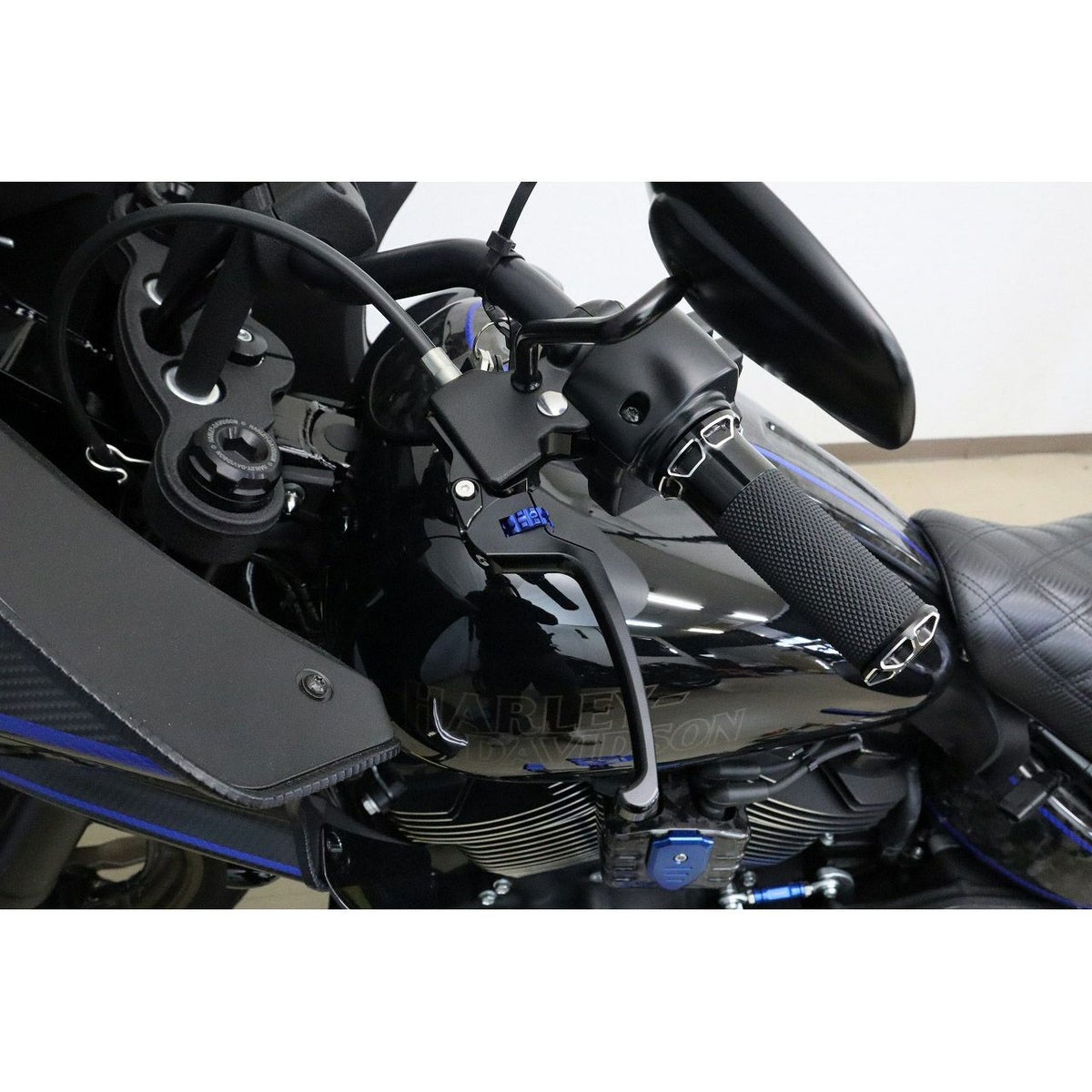  M8ソフテイル アルミ削り出し アジャスタブルレバーセット スタンダードタイプ (ブラック/ブルー) スピードラ3