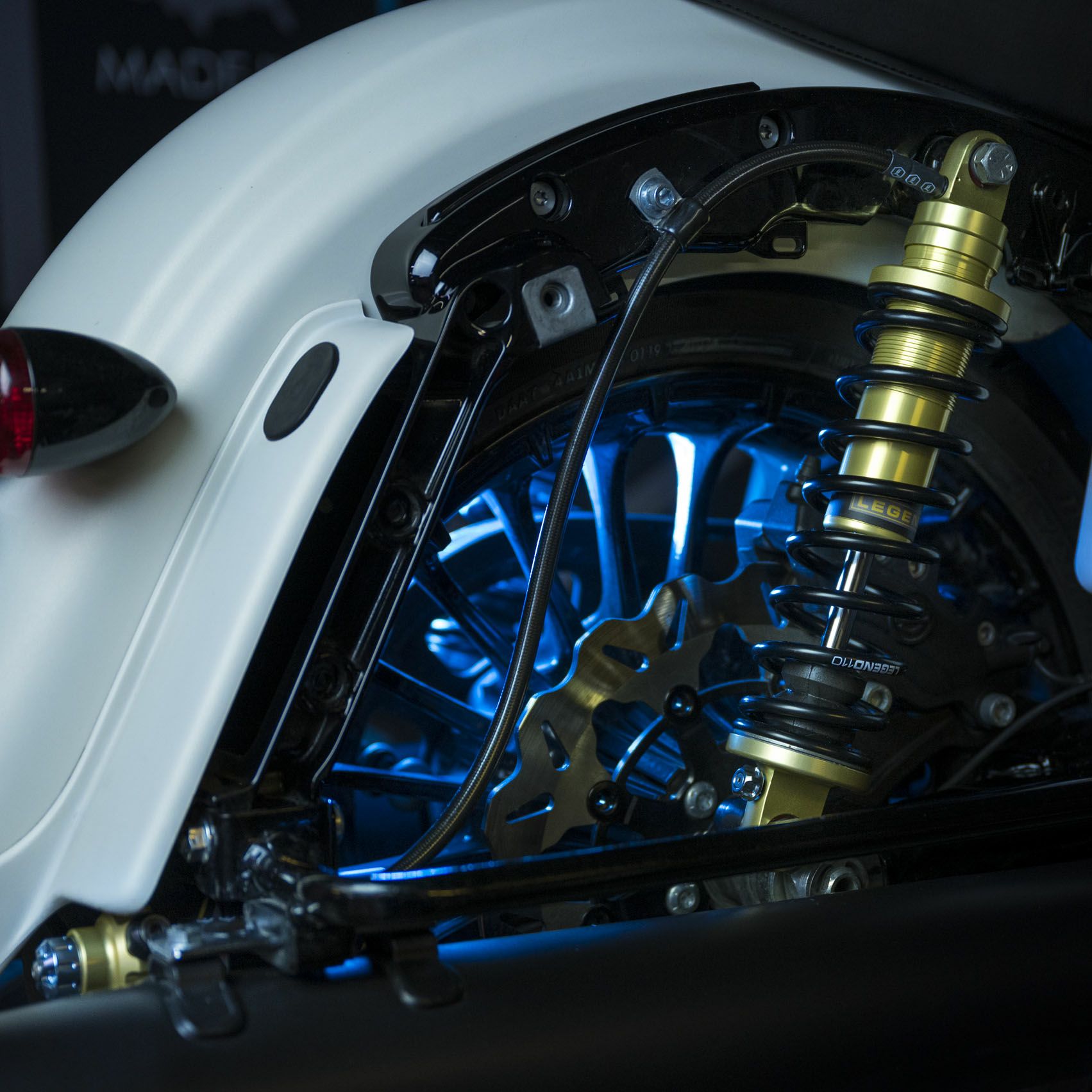2009～2013 ツーリング REVO ARC リモートリザーバー付リア