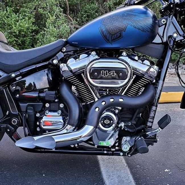 ハーレー NEWパーツ マフラー 2024