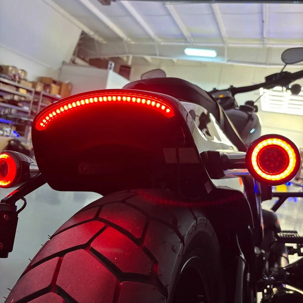 FXFB ファットボブ フェンダーエッジライト レッド HOGWORKZ 2