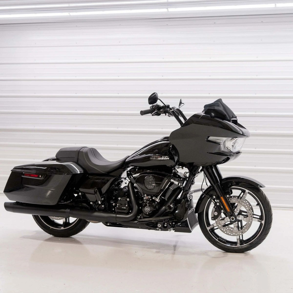 2024以降 ロードグライド 8インチ スポーツウィンドシールド (ブラック)4