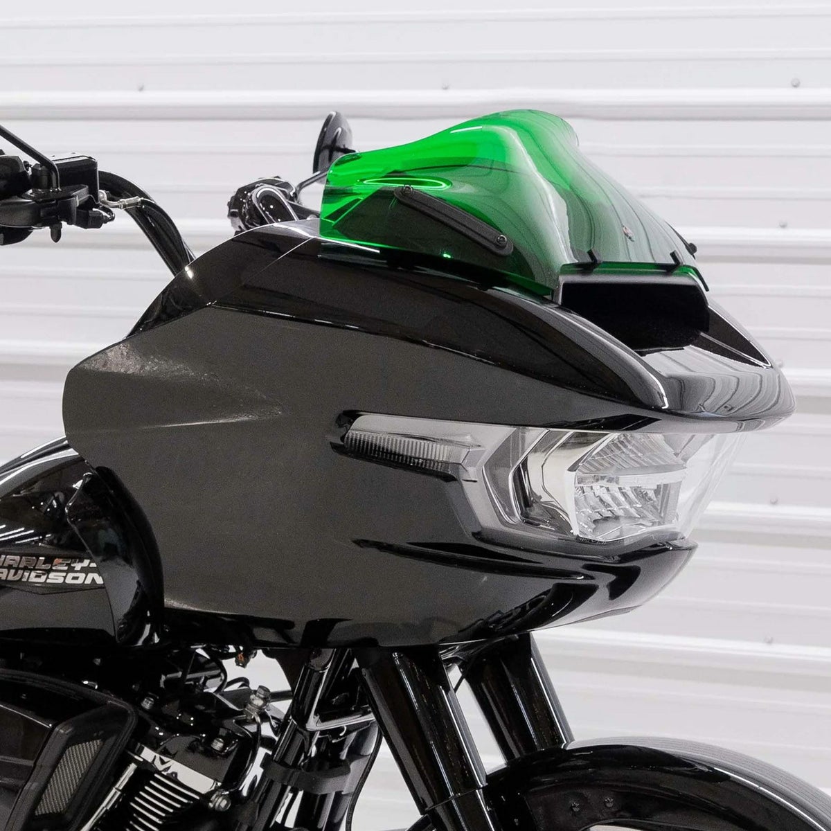 2024以降 ロードグライド 8インチ カラースポーツウィンドシールド (グリーン)