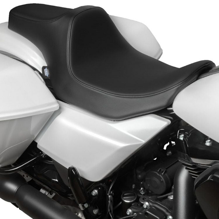 2026以降 FLTRT スイッチバック3 シート |ハーレーパーツ専門店 HDパーツ