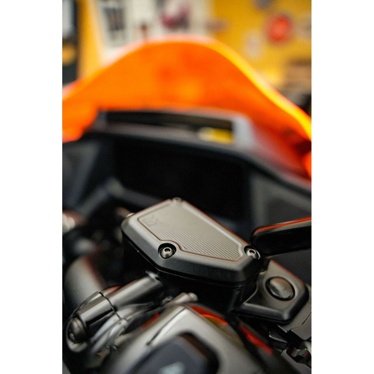 2024以降 ツーリング マスターシリンダーカバー (ブラック)2