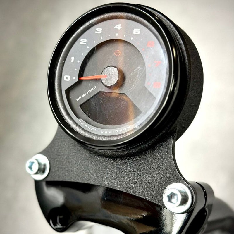  2022以降　ローライダーS メーターマウントブラケット (リンクルブラック)