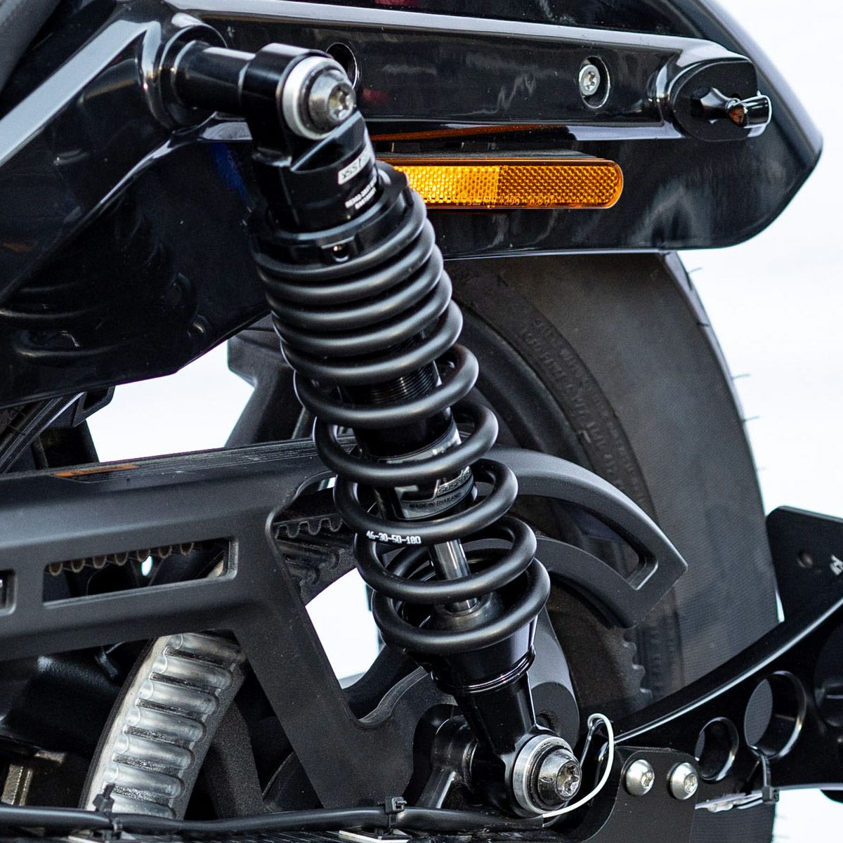 2022以降 ナイトスター RH975/S ローダウン リアサスペンション (マットブラック)