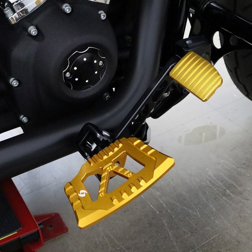 M8 ソフテイル リアブレーキレバーキットV2 Aタイプ (ゴールド