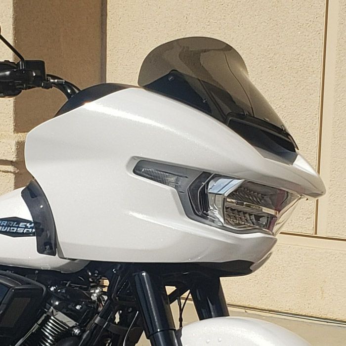 2024以降 ロードグライド 10.5インチ ウィンドシールド (ダークスモーク)1