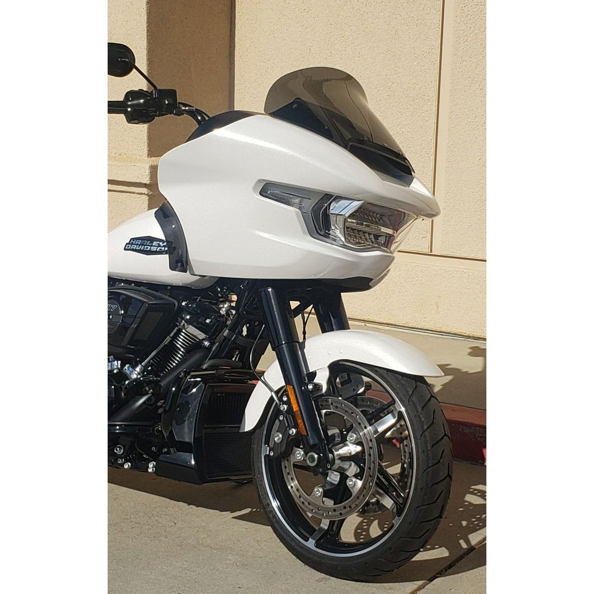 2024以降 ロードグライド 10.5インチ ウィンドシールド (ダークスモーク)2