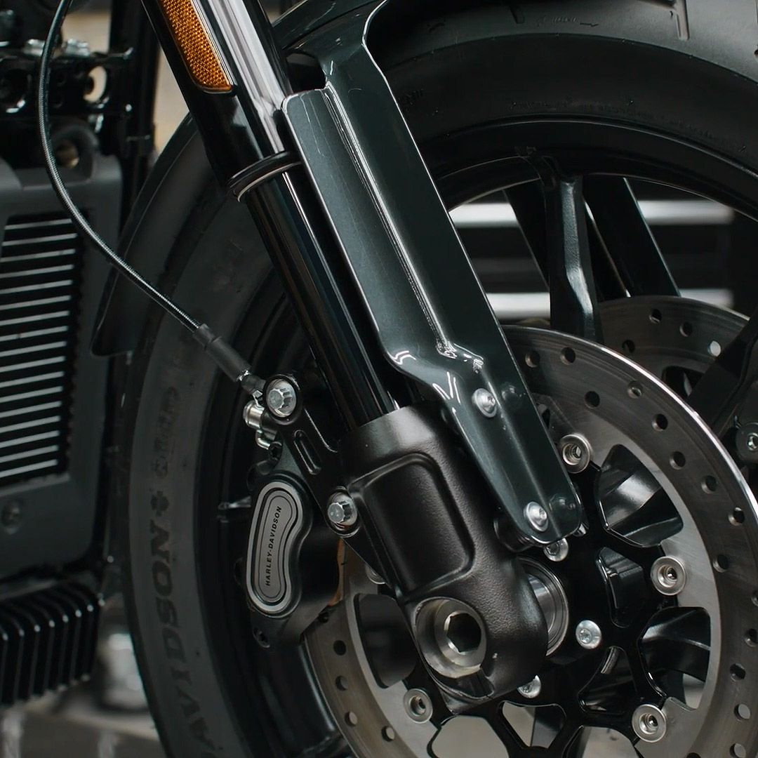 M8 ローライダーS/ST、ファットボブ、エルディアブロ DLCコーティング