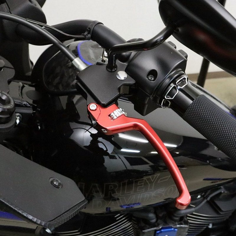 M8ソフテイル アルミ アジャスタブルレバーセット スタンダードタイプ (レッド/シルバー)