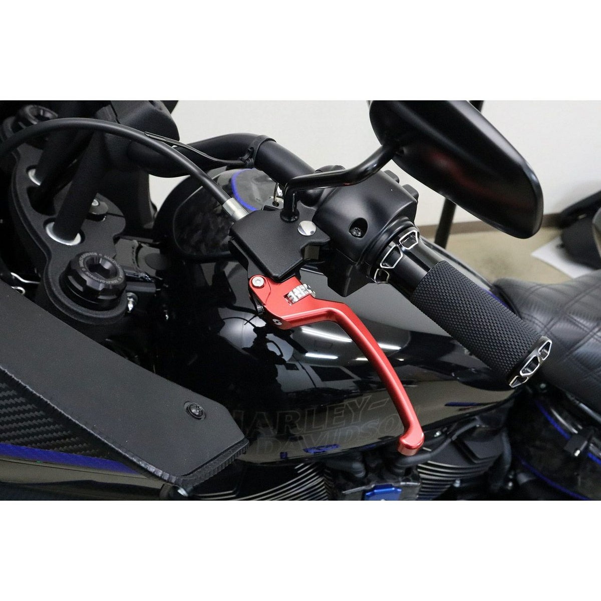 M8ソフテイル アルミ アジャスタブルレバーセット スタンダードタイプ (レッド/シルバー)2