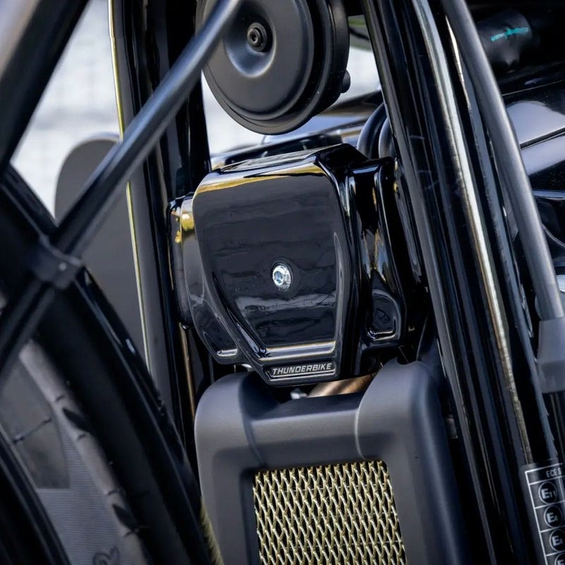 M8 ソフテイル フレームカバー (グロスブラック)