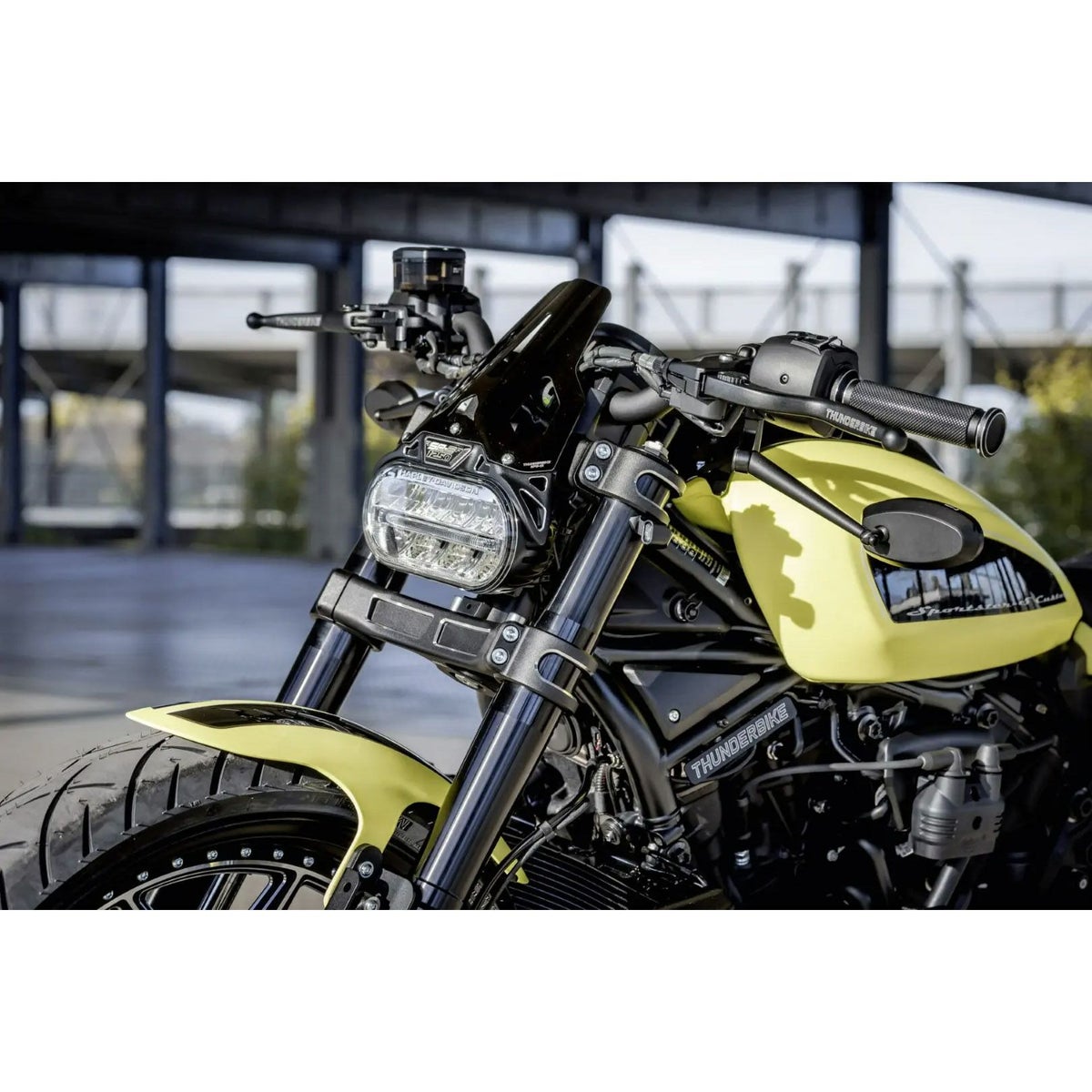 スポーツスターS、ナイトスター フレームカバーセット (ブラック)2