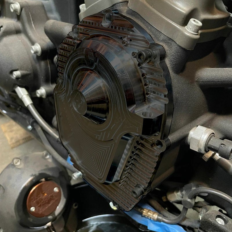 M8 ツーリング、ソフテイル、トライク コンペティション・ロープロフィルカムカバー (ブラック)