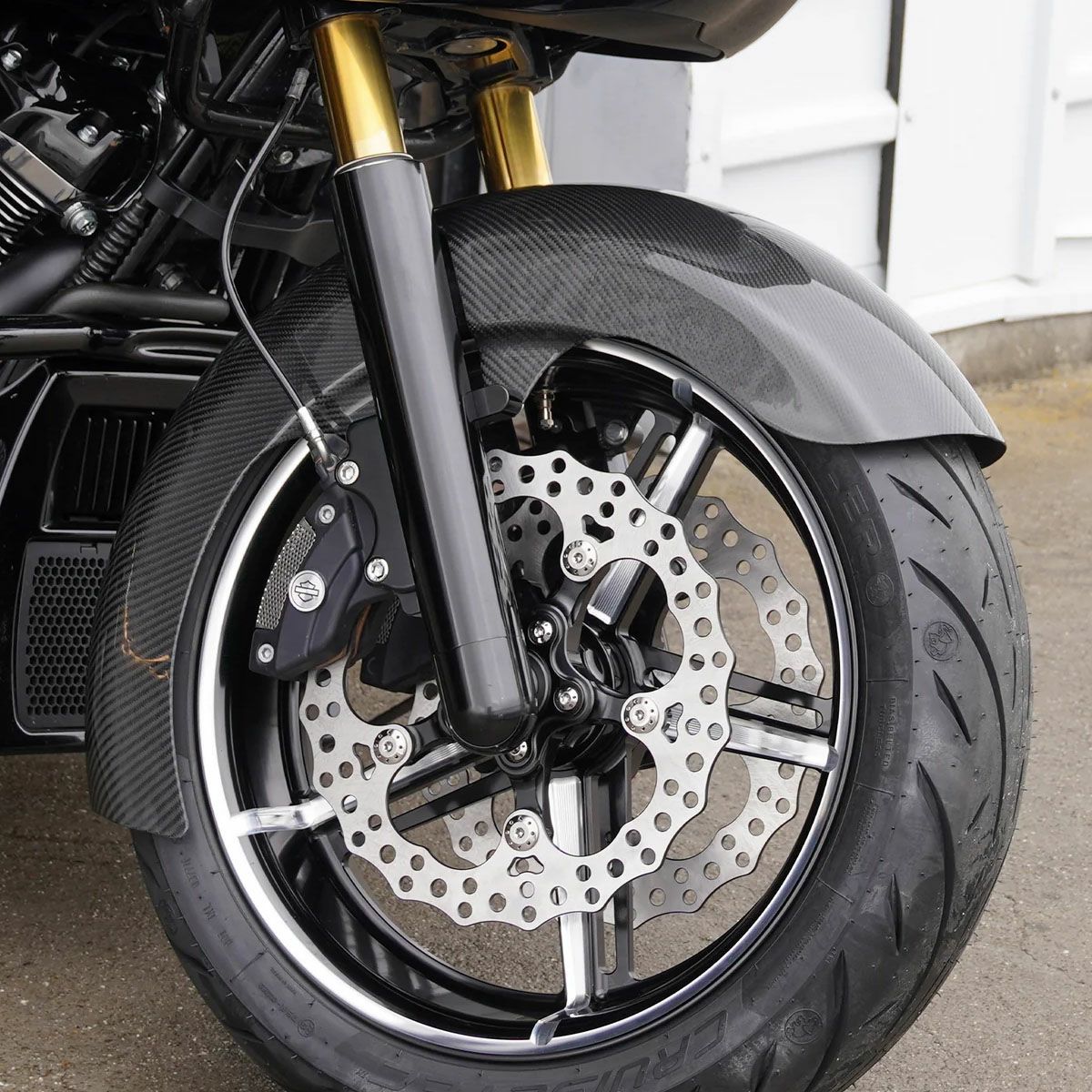 2024以降 ツーリング 18インチ ファット・ラッパー・カーボンフロント